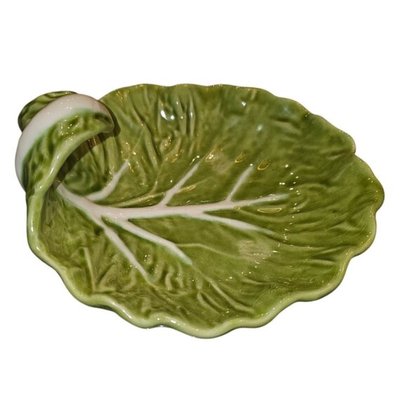 Cabbage Ware Green Leaf Shaped Ceramic Dish B. Altman & Co. 7" Width 8" Length - Picture 1 of 10